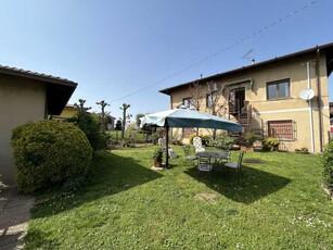 Casa Bifamiliare in Vendita ad Montichiari - 230000 Euro