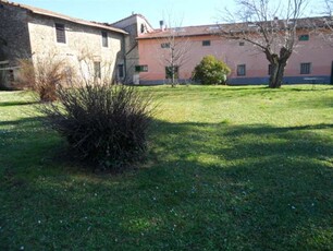 Casa colonica a Vicchio, 10 locali, 3 bagni, giardino in comune