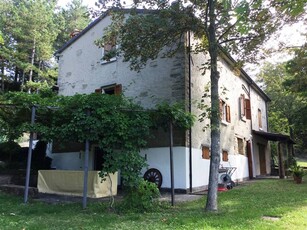Casa indipendente a Rocca San Casciano, 9 locali, 3 bagni, posto auto