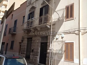 Casa Indipendente a Trapani in via Mario Ciotta, Madonna