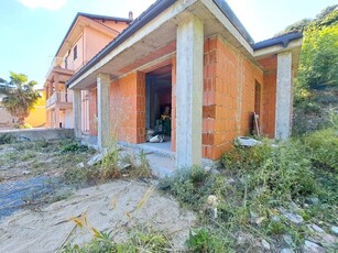 Casa indipendente in Argine destro, Imperia, 3 locali, 1 bagno, 65 m²