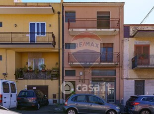 Casa indipendente in Vendita in Via Etnea 146 a Tremestieri Etneo