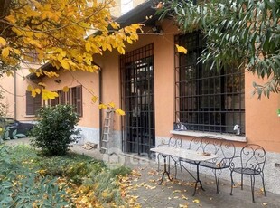 Casa indipendente in Vendita in Via Luigi Varanini 10 a Milano