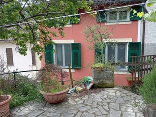 Casa indipendente in Via Tolara, Lumarzo, 5 locali, 1 bagno, 90 m²