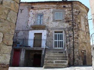 Casa semindipendente a Carpineto Sinello, 4 locali, 1 bagno, 59 m²