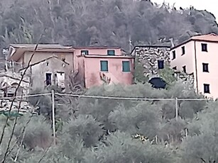 Casa semindipendente in vendita