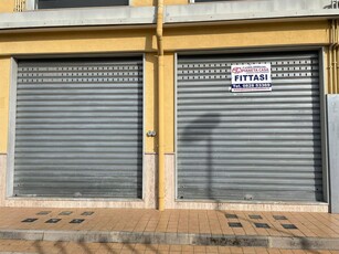 Immobile Commerciale in vendita a Montecorvino Pugliano