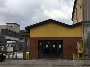 Negozio / Locale in vendita a Avellino - Zona: Pianodardine