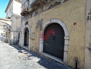 Negozio / Locale in vendita a Benevento