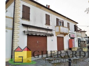 Negozio / Locale in vendita a Ferrara - Zona: Gaibanella