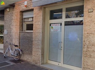 Negozio / Locale in vendita a Sassuolo - Zona: Centro