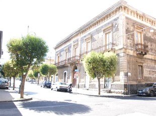 Palazzo in Via Vittorio Emanuele 77, Aci Sant'Antonio, 14 locali