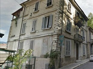 Quadrilocale a Cosenza, 1 bagno, 55 m², 2° piano, classe energetica F