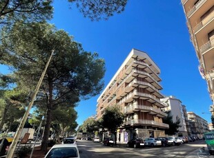 Quadrilocale in Via dei Carbonari Dauni 40/B, Foggia, 2 bagni, 150 m²