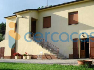 Rustico casale in vendita in Strada Fonte Girone, Civitanova Marche