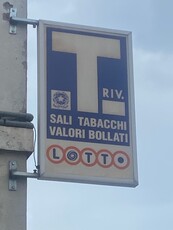 Tabacchi / Ricevitoria in vendita a Parma