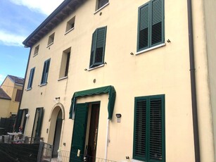 Trilocale in Via Coronella, Poggio Renatico, 1 bagno, con box, 70 m²