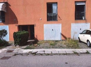 Villa a schiera in Via j. Robusti, Brescia, 9 locali, 119 m²