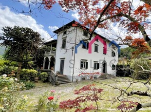 villa in vendita a Bagni di Lucca