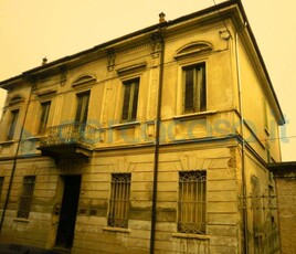 Villa in vendita a Suzzara