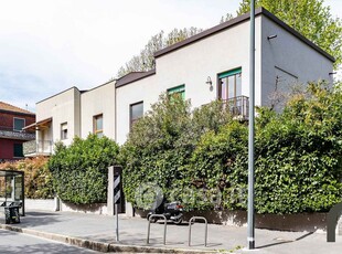 Villa in Vendita in Via Pier Alessandro Paravia 95 a Milano