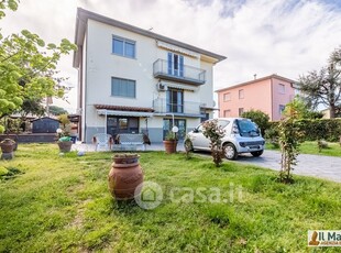 Villa in Vendita in Via Ulisse Dini Gello 87 a San Giuliano Terme