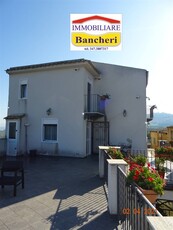 Villa in Via Pietro Leone, Caltanissetta, 9 locali, 4 bagni, 323 m²