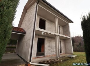 Villa singola in vendita a Oggiono.,Posta