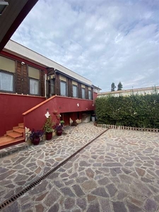 Villa in Via Viale Delle Meduse, 155 a Fiumicino