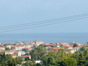 Appartamento in vendita a Diano Marina