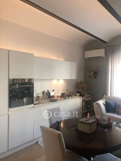Appartamento in Vendita in Alzaia Naviglio Pavese 260 a Milano