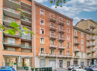 Appartamento in Vendita in Corso Novara 50 a Torino