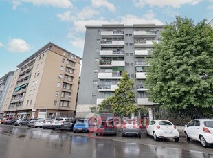 Appartamento in Vendita in Via Carnia 37 a Milano