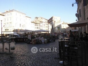 Appartamento in Vendita in Via dei Cappellari a Roma