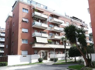 Appartamento in Vendita in Via Franco Sacchetti 131 a Roma