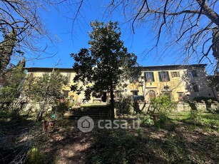 Appartamento in Vendita in Via Gabriele D'Annunzio a Firenze