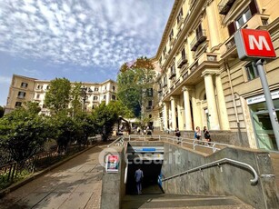 Appartamento in Vendita in Via Gian Lorenzo Bernini a Napoli