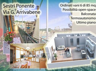 Appartamento in Vendita in Via Giovanni Arrivabene a Genova