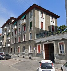 Appartamento in Vendita in Via Jacopino da Tradate 8 a Milano