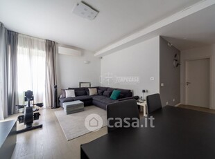 Appartamento in Vendita in Via Negroli 30 /2 a Milano