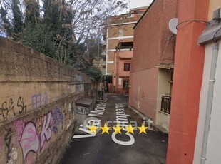 Appartamento in Vendita in Via Pastena a Roma