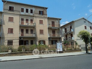 Appartamento in Vendita in Viale Principe Umberto a Caltagirone