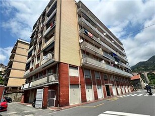 Appartamento - Trilocale a Sestri Ponente, Genova