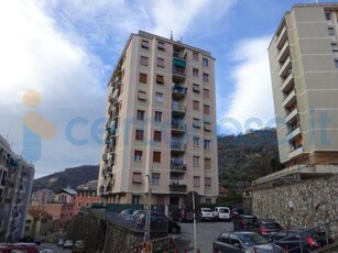 Appartamento Trilocale in affitto in Via Fidenza, Genova