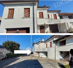 Casa Bi/Trifamiliare in Vendita in Via Malcontenta a Venezia