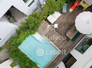 Casa indipendente in Vendita in Via Giuseppe Arimondi 39 a Milano