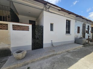 Casa semi indipendente in Via Santa Marta Isolato 161 23 a Messina