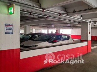 Garage/Posto auto in Vendita in Corso Svizzera 185 a Torino
