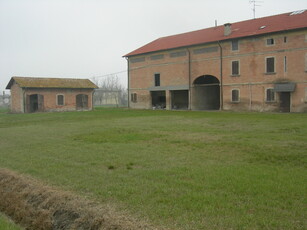 rustico in vendita a Cadelbosco di Sopra