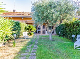 Villa a schiera in vendita a Ladispoli